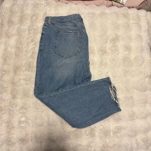 Abercrombie & Fitch Light Ultra High-Waisted Ankle Straight Jeans